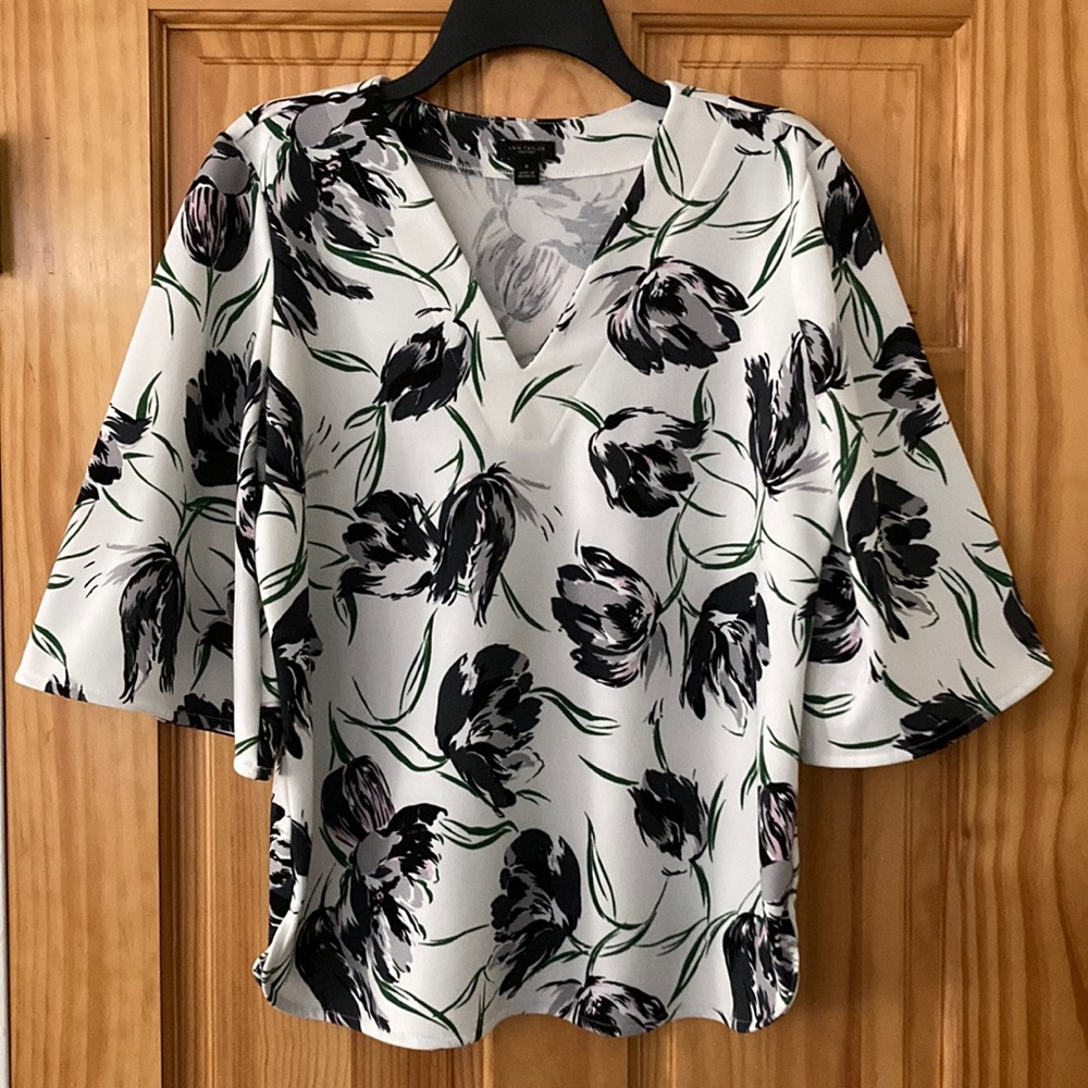 Ann Taylor Factory top sz M